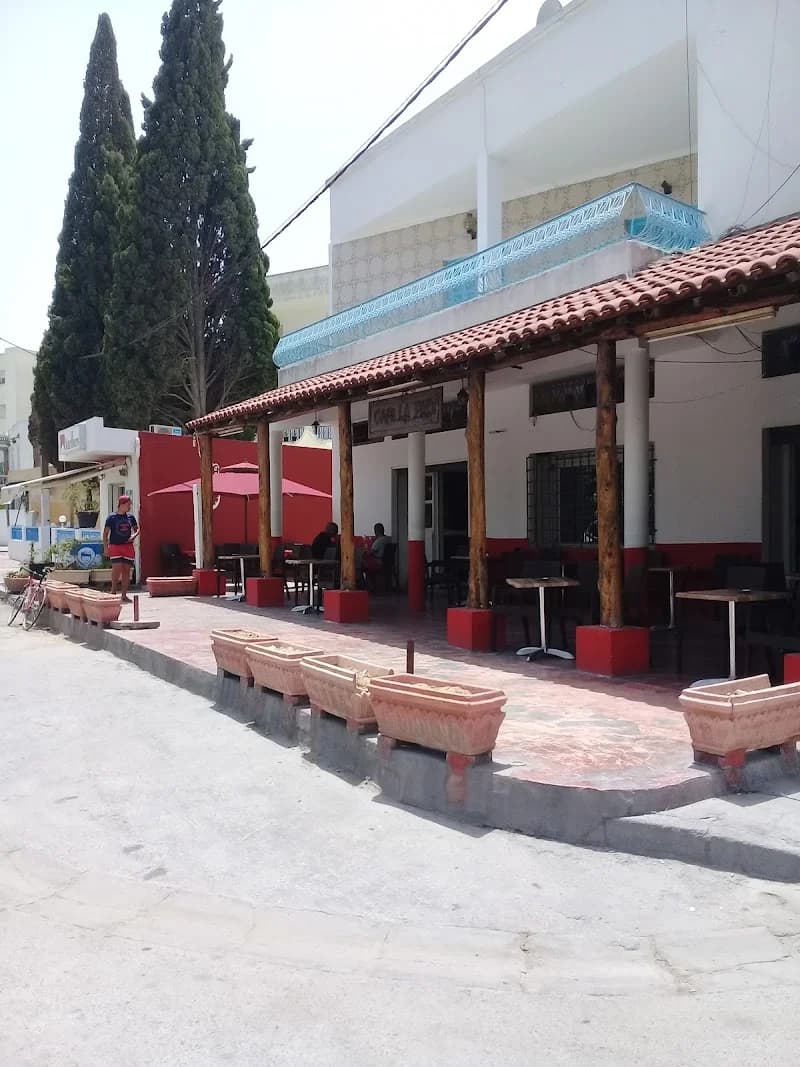 Café mejri à Carthage
