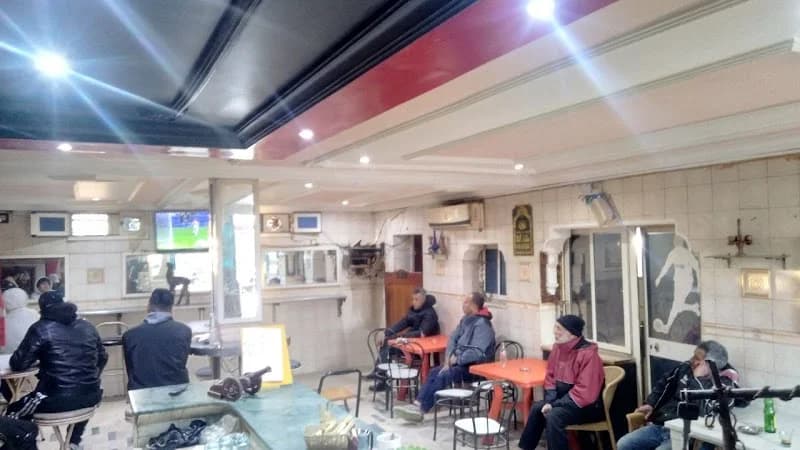 Cafeteria Midi Minuit à Mnihla