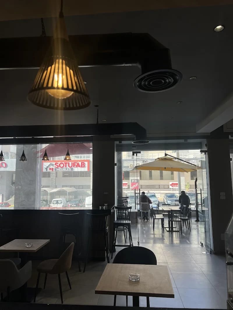 911 Coffee à El Omrane Superieur