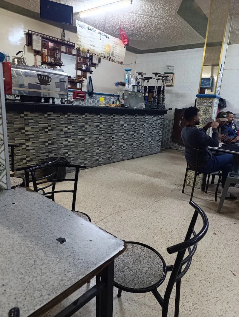 Café jasmin hatem à Sidi Hassine