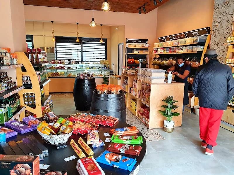 Le Coin coffee à Cite El Khadra