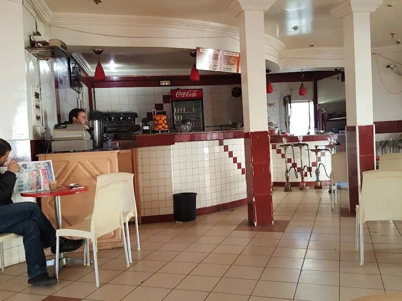 Café Memmi dracheslav à La Goulette