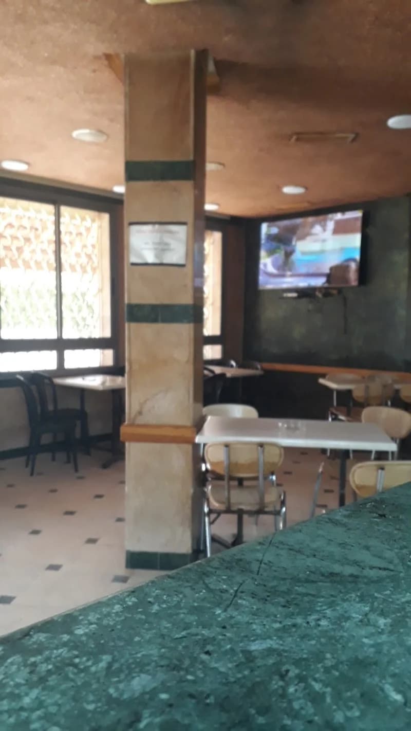 Café Om Kalthoum à Den Den