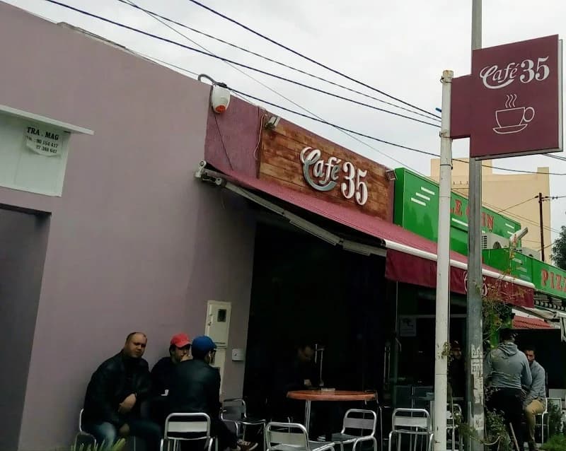 Café 35 à Bardo