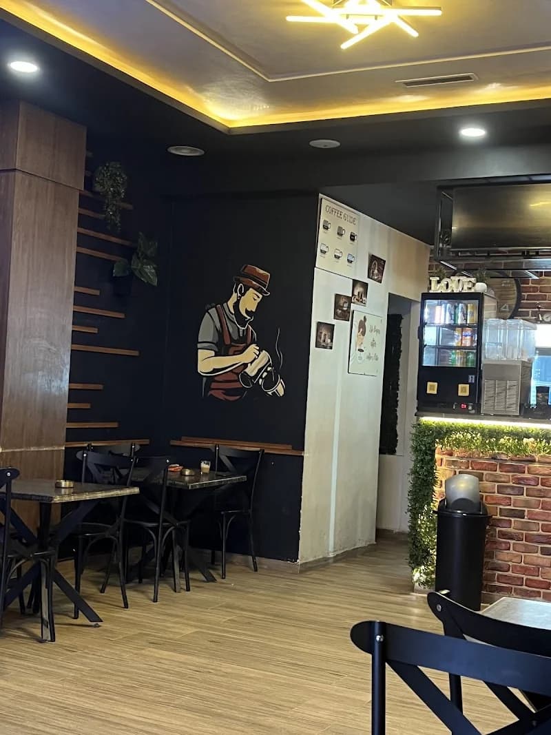 Le Patio Coffee Shop à La Soukra