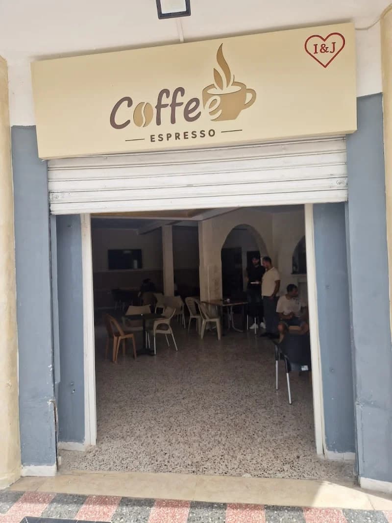 I&J café à Jebel Jelloud