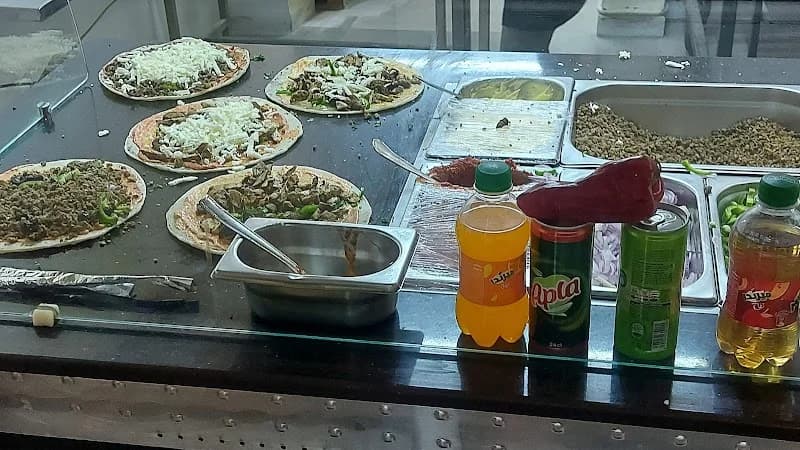 Pizzeria Mehdi à Ezzouhour