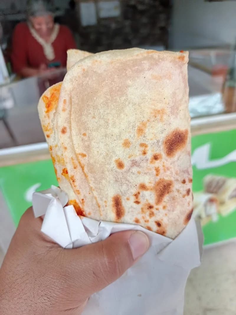 Restaurant etanwicha Gafsiya à Kalaat el-Andalous