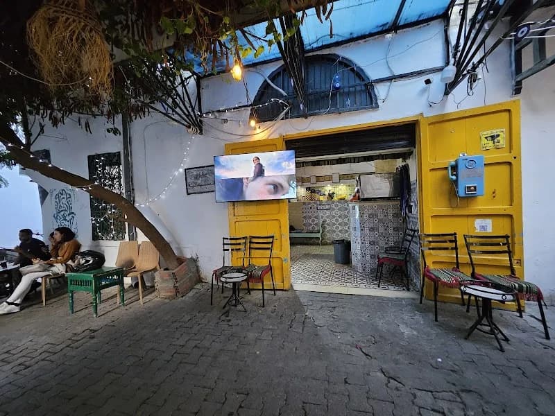 Café Slimania (قهوة فتحية) à Sidi El Hani