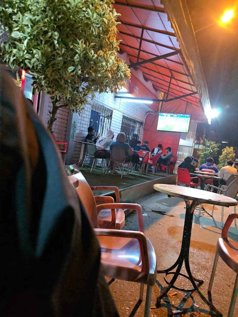 Cafe paris à El Omrane Superieur