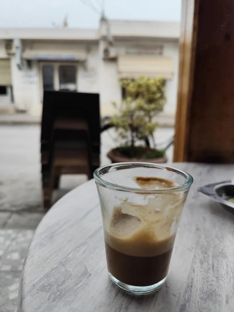 مقهى قرطبة à Ben Arous