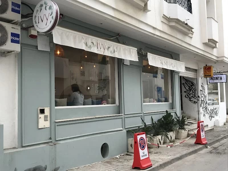 Ivy Coffee Shop & Restaurant à La Marsa
