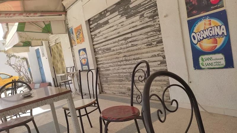 Café Azouz à La Marsa