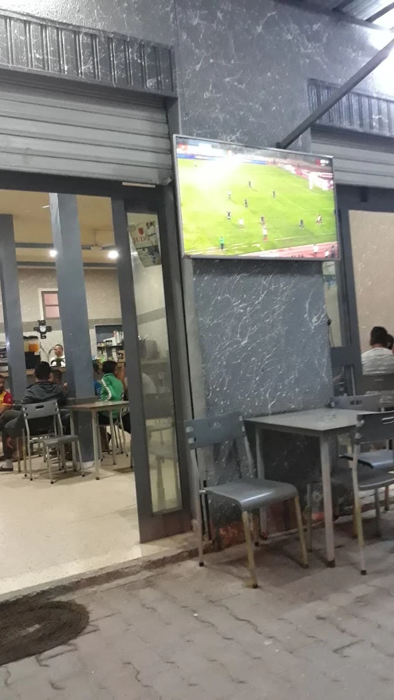 Café Champions League à Sidi Hassine