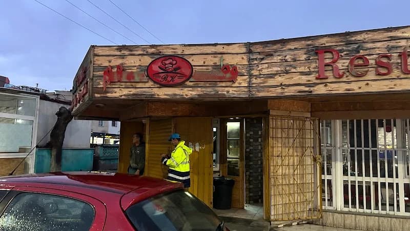 Kamuson Restaurant à Rades
