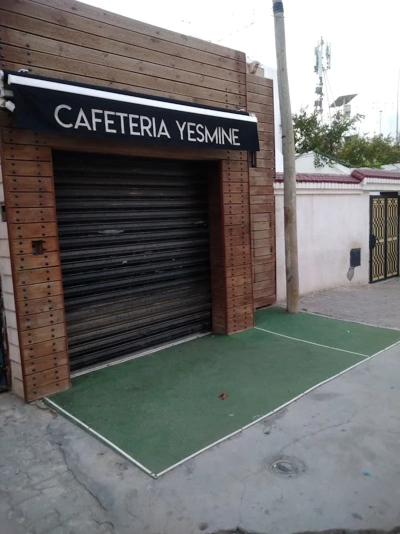 Cafétéria yasmi'e à Carthage
