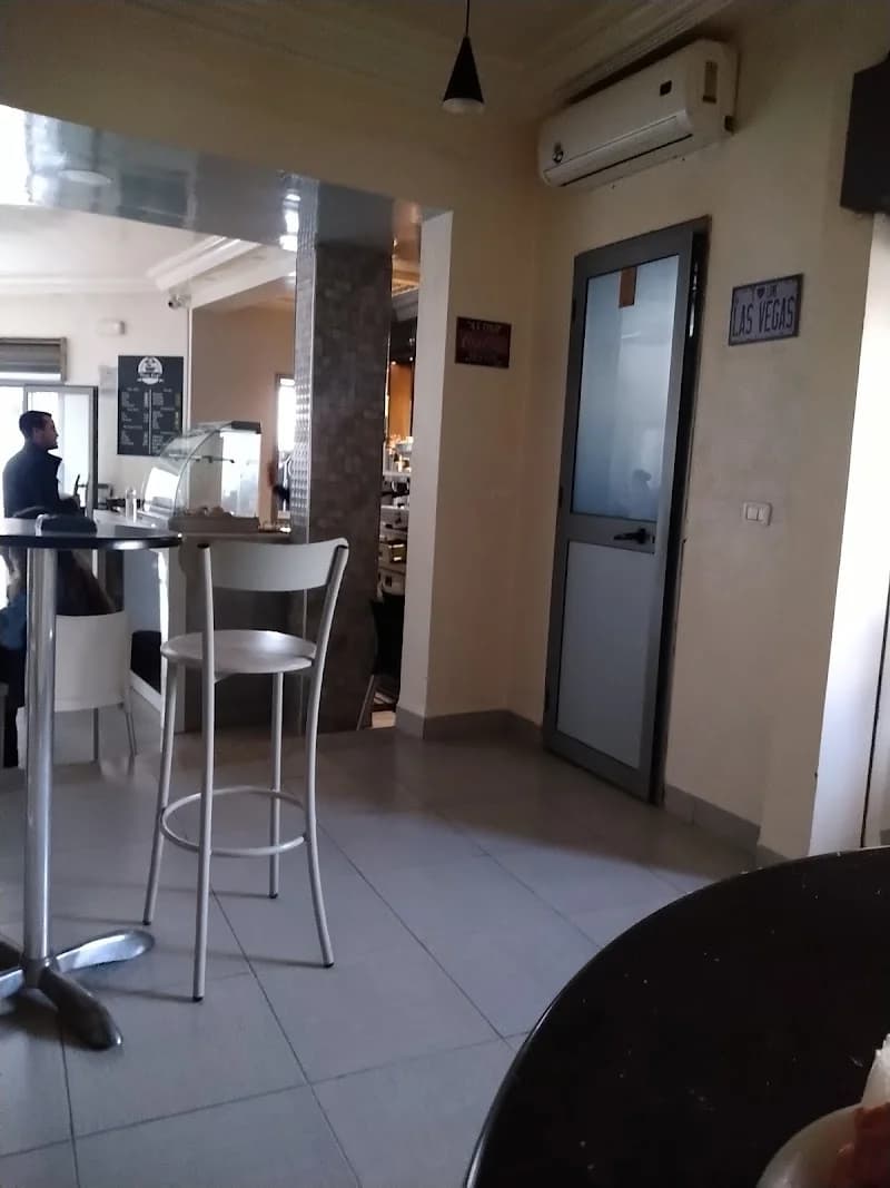 Pause Cafe à Carthage