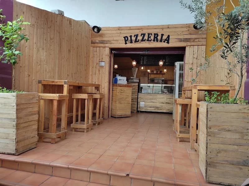 Regina Di Napoli à Megrine
