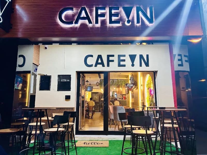Café!n à Ezzahra