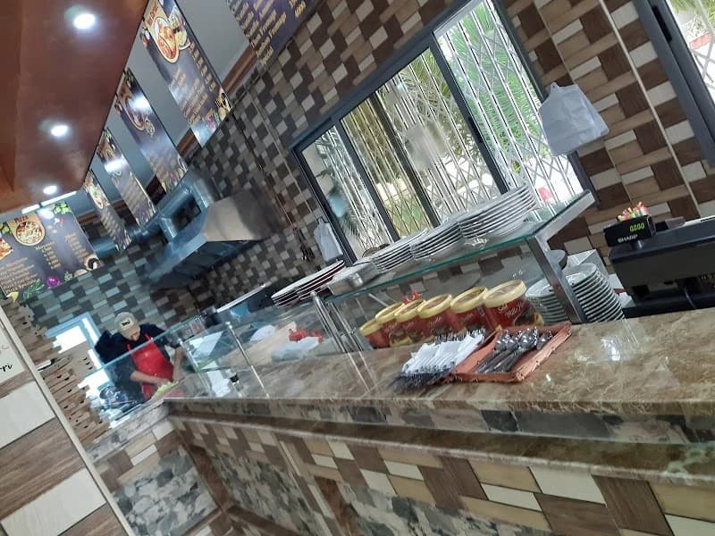 resto borri à El Mourouj