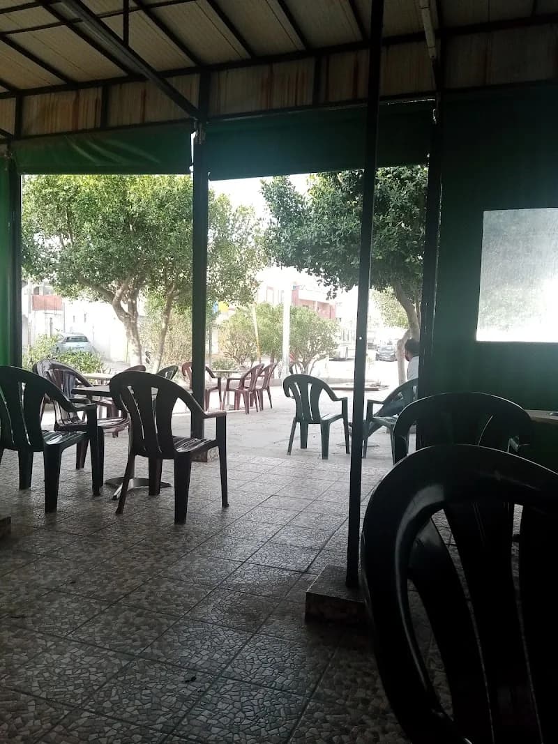 Salon de thé oussama à El Mourouj