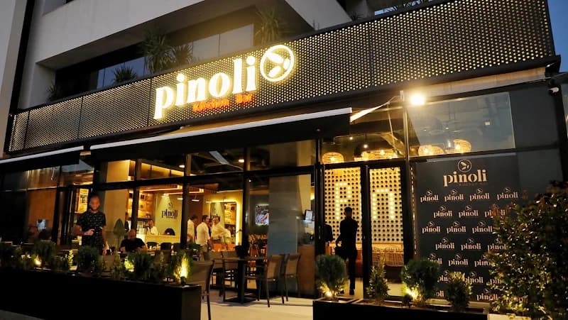 Pinoli Coffee & Pizza à Le Kram