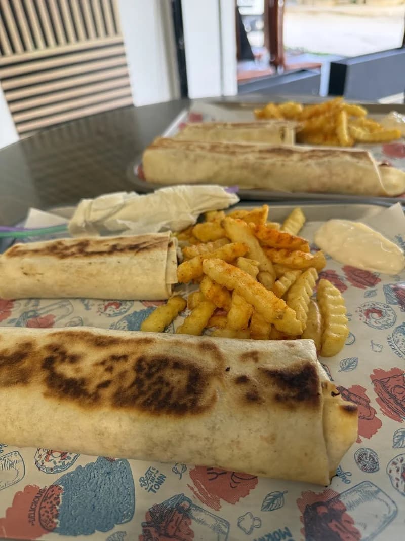 Sandwich w noss à El Menzah