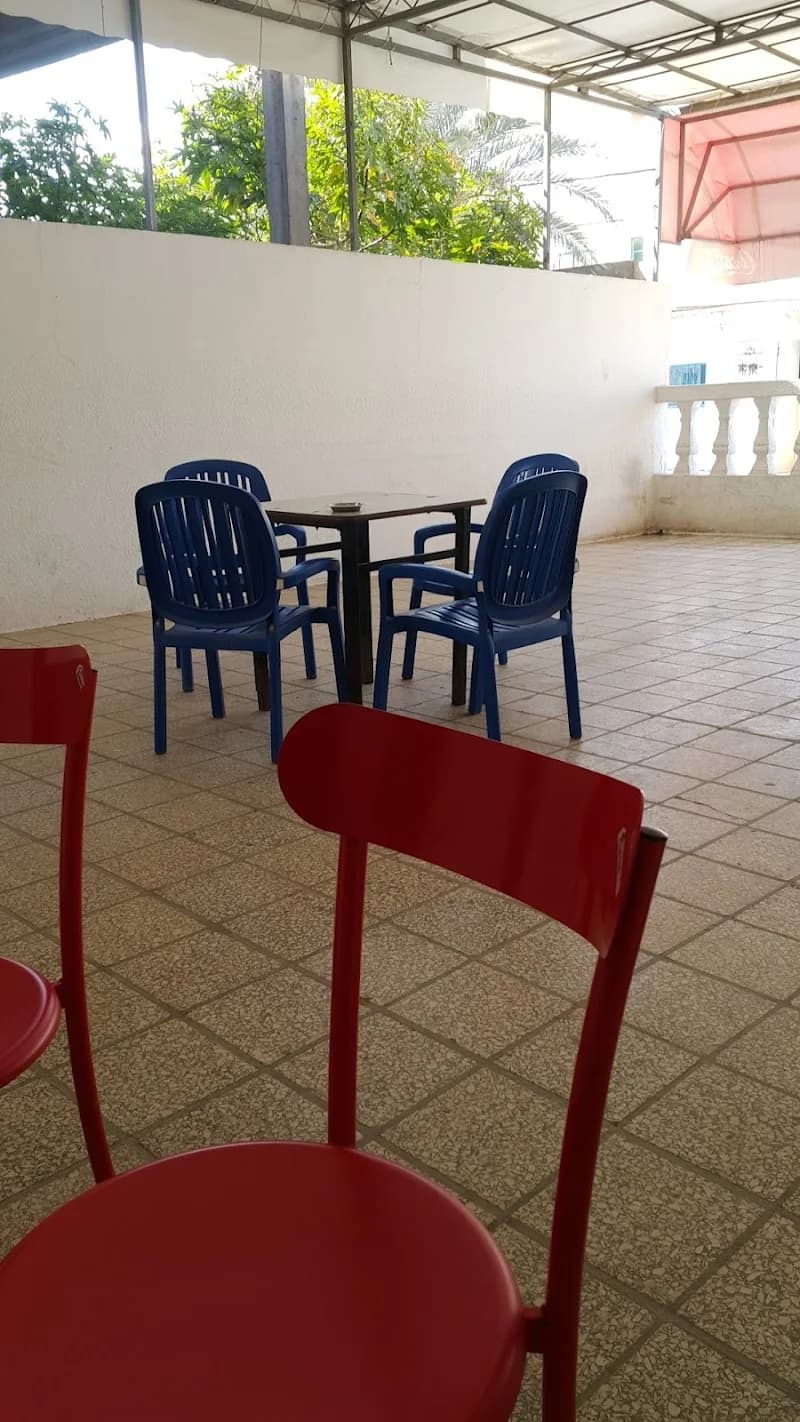 Café Hadj Boussabat à Gammarth