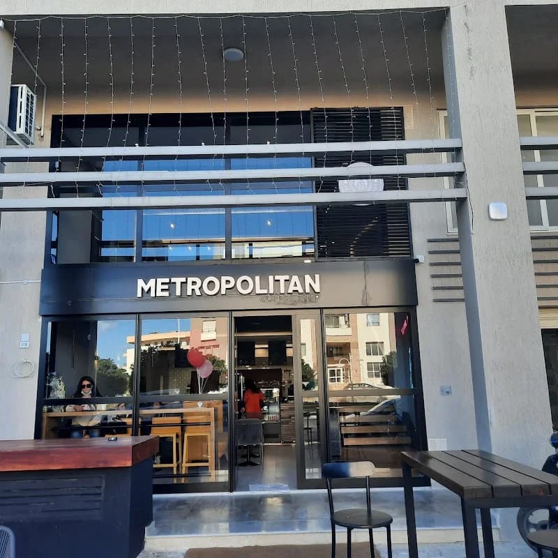 Metropolitan Coffee Shop à Le Kram