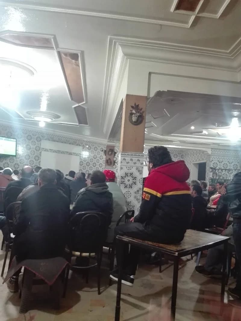 Café Souahlia à Bou Mhel el-Bassatine