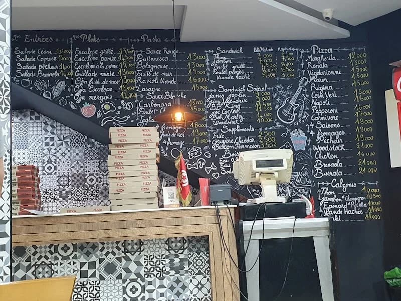 WoodStock Food&drinks à Cite El Khadra