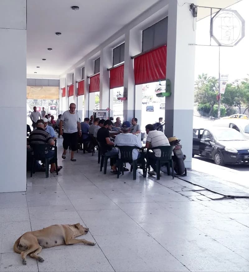 Café Hadhra à Ouardia