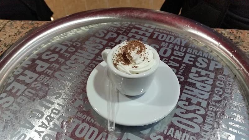 مقهى الديوان à Manouba