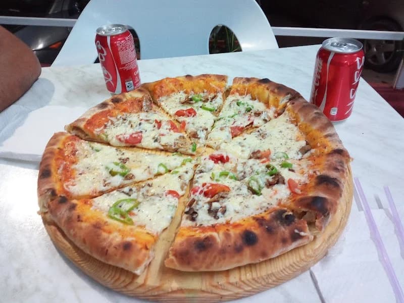 Pizzeria, Sirèna ,radès à Rades