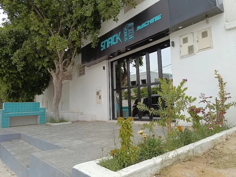 SNACK MACHINE à La Marsa