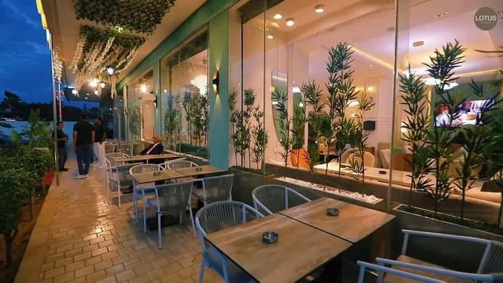Lotus Café à Cite El Khadra