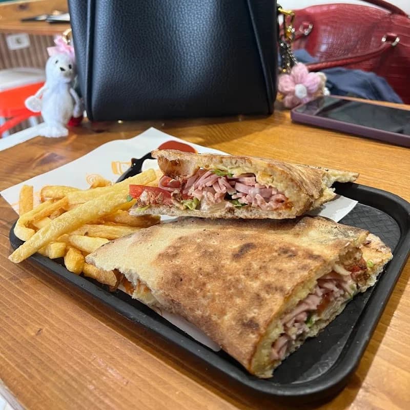 The Brothers Food à Cite El Khadra