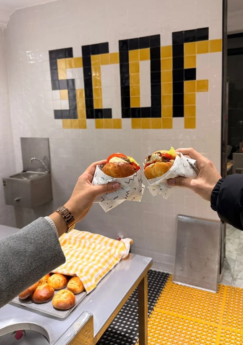 SCOF - BURGERS & HUGS à Carthage
