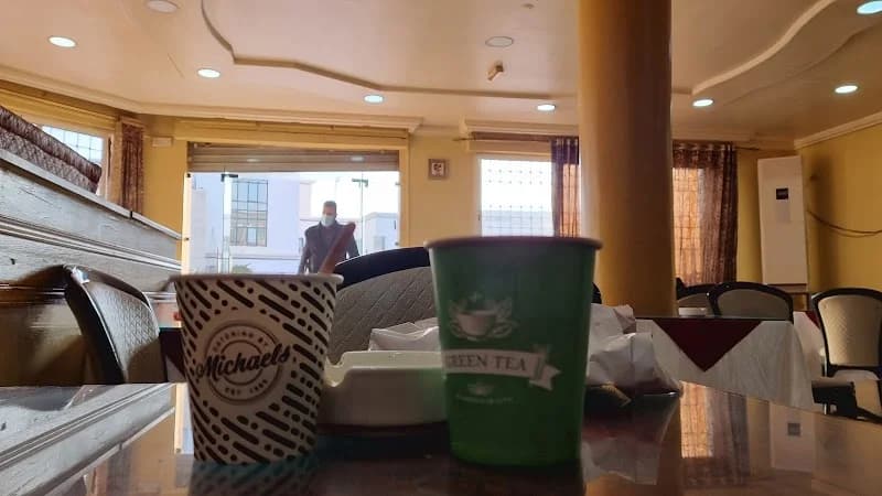 مقهى الروعة à Manouba