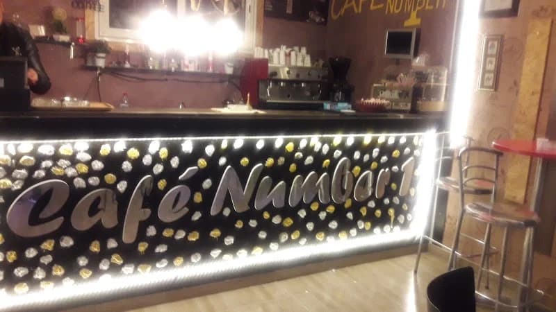 Café Number 1 à Cite El Khadra
