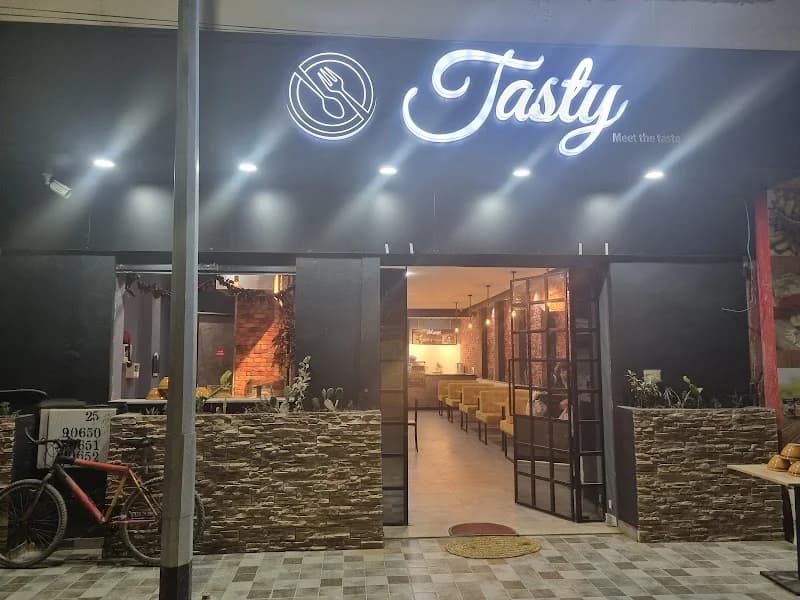 rest à La Soukra
