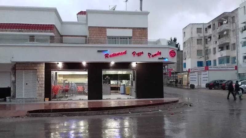restaurant pizza family à Cite El Khadra