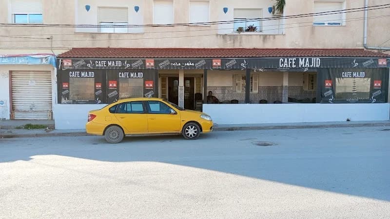 café majid akkari à Mnihla