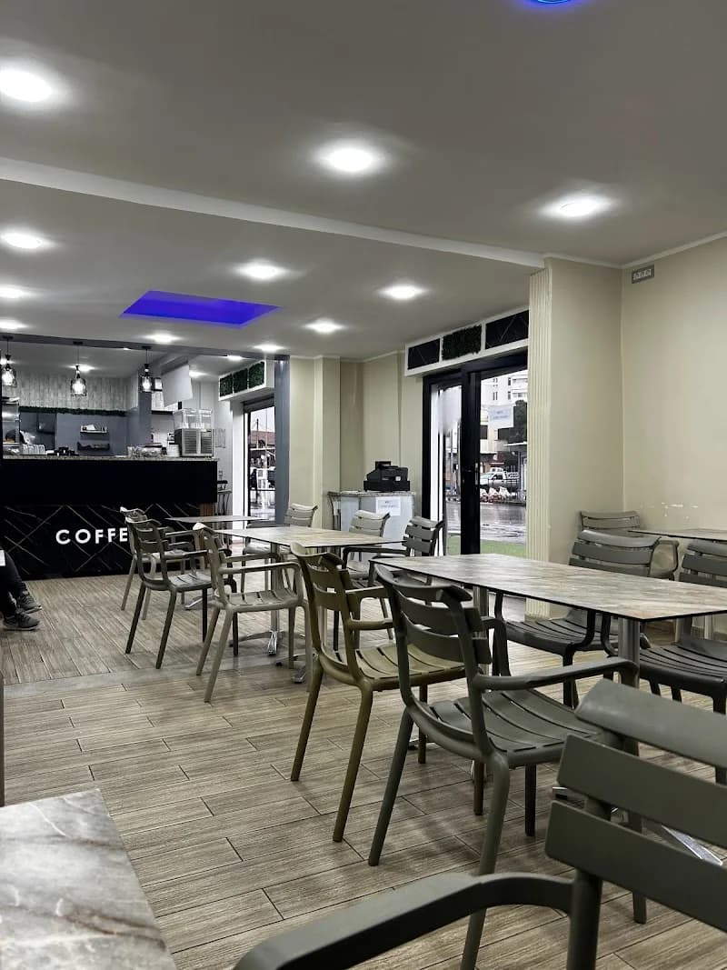 Charaibi Café Resto à Ouardia
