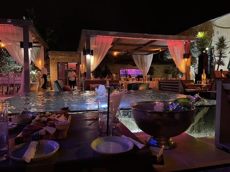 El Firma Restaurant à La Soukra