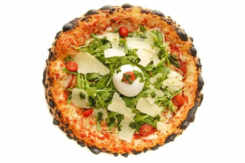 Pizza Napolitaine à Raoued