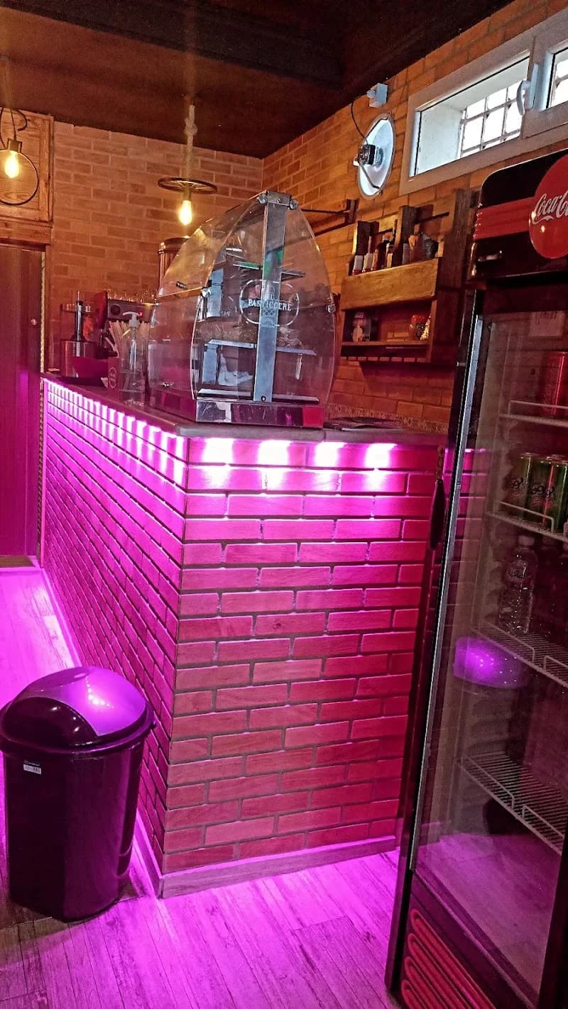 Le 94 Café à Den Den