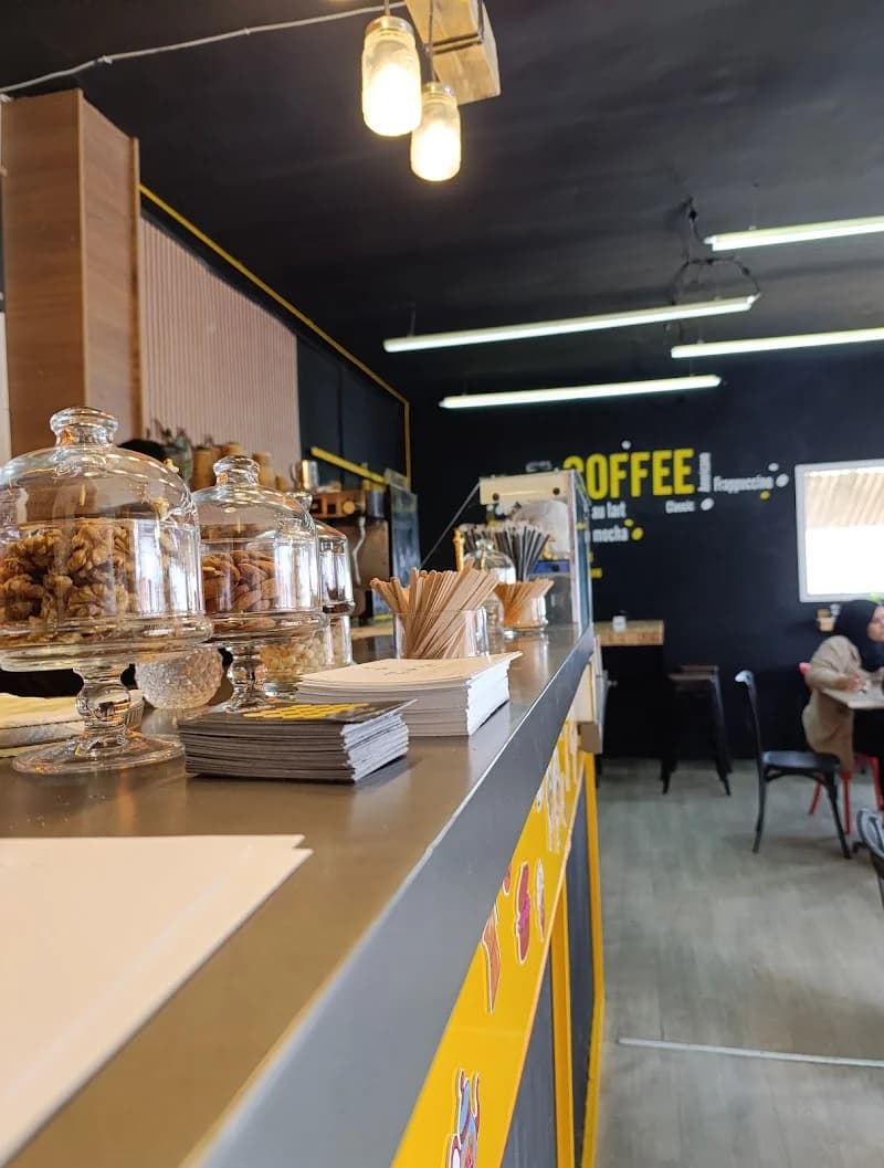 happy'Nes coffee & eatery à Sidi Hassine
