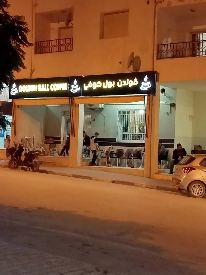 Café ballon D'or à Sidi Hassine