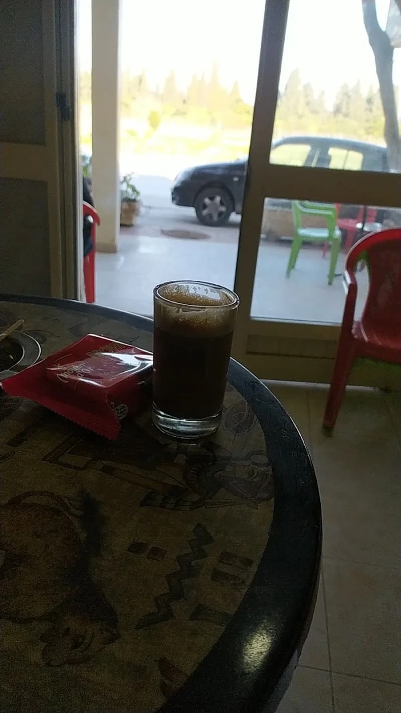9ahwet aam chedli à Bou Mhel el-Bassatine